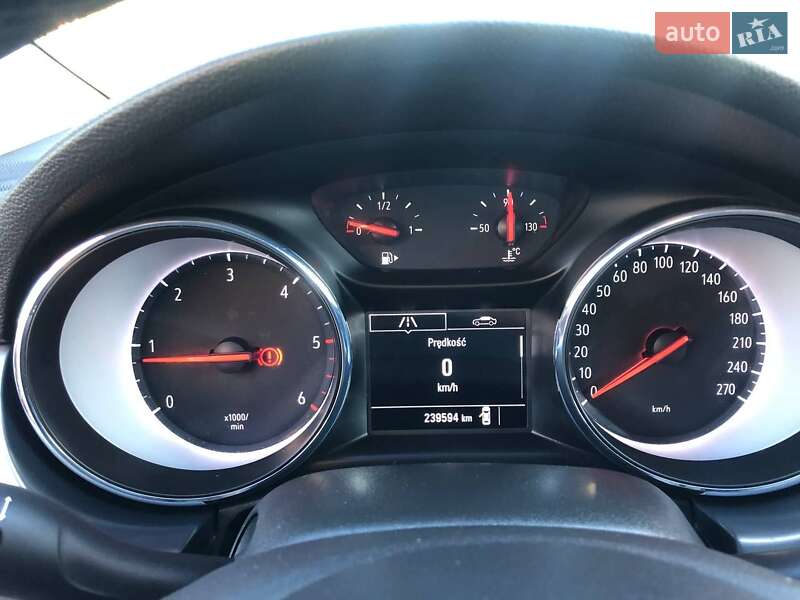 Универсал Opel Astra 2018 в Луцке