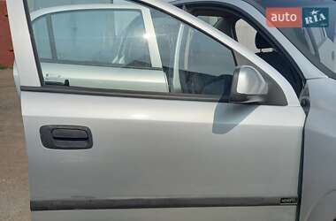 Хэтчбек Opel Astra 1999 в 