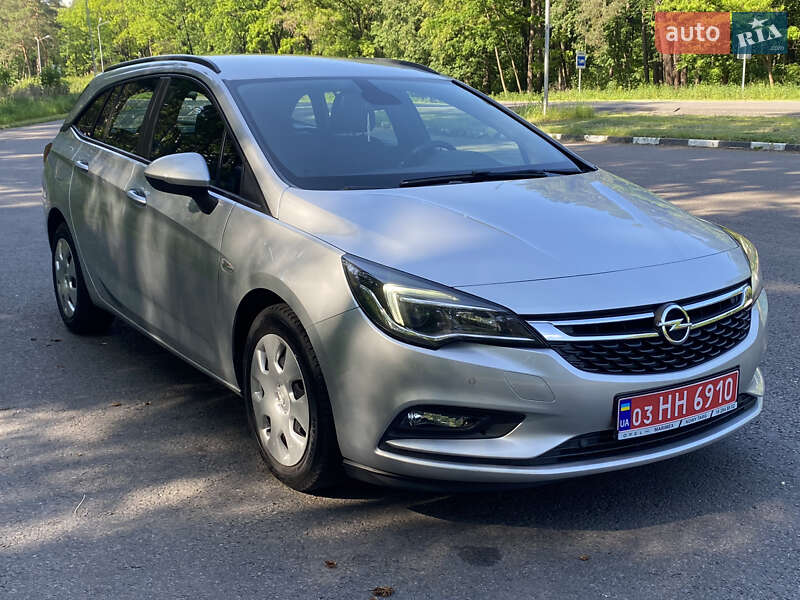 Универсал Opel Astra 2017 в 