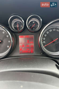 Хэтчбек Opel Astra 2014 в 