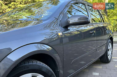 Универсал Opel Astra 2009 в 