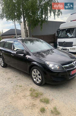 Універсал Opel Astra 2009 в Житомирі