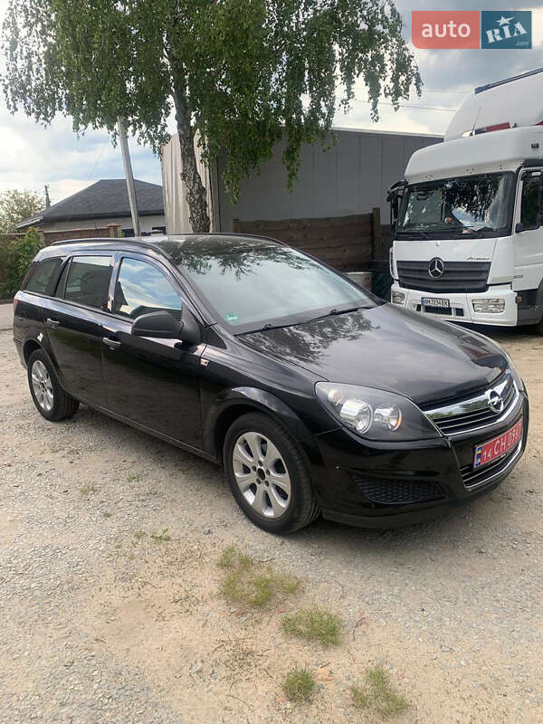 Универсал Opel Astra 2009 в 