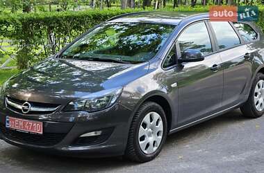Универсал Opel Astra 2015 в Киеве
