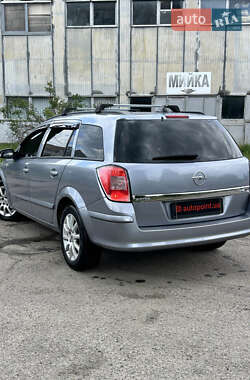 Універсал Opel Astra 2008 в 