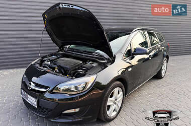 Універсал Opel Astra 2014 в 