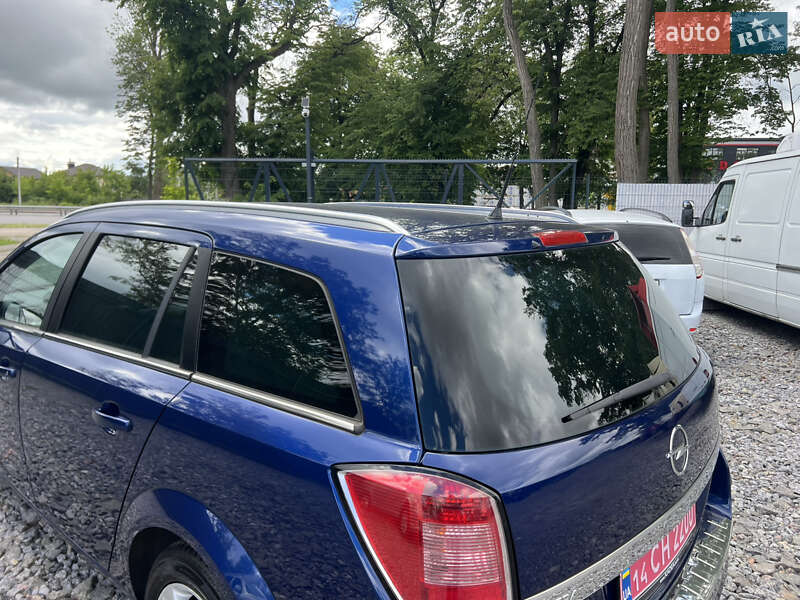 Універсал Opel Astra 2009 в Вінниці