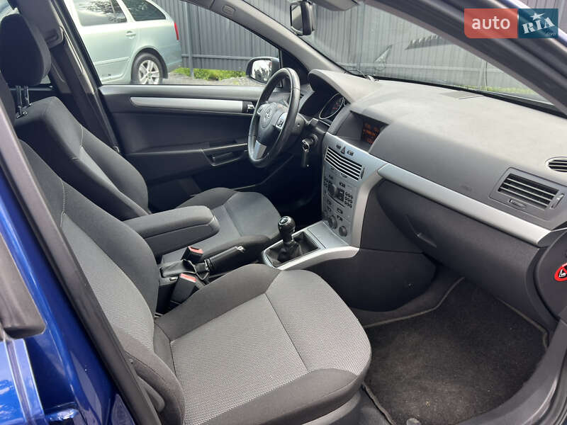 Універсал Opel Astra 2009 в Вінниці