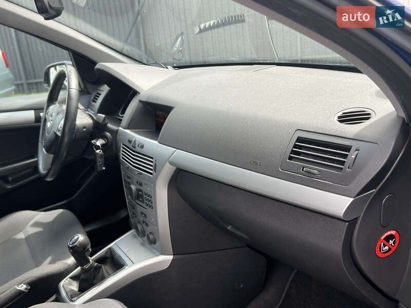 Універсал Opel Astra 2009 в Вінниці