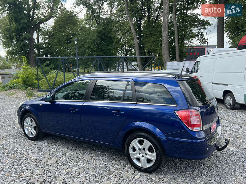 Універсал Opel Astra 2009 в Вінниці