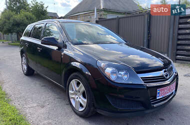 Opel Astra 2010 Opel Astra 2010