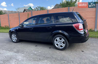 Универсал Opel Astra 2010 в 