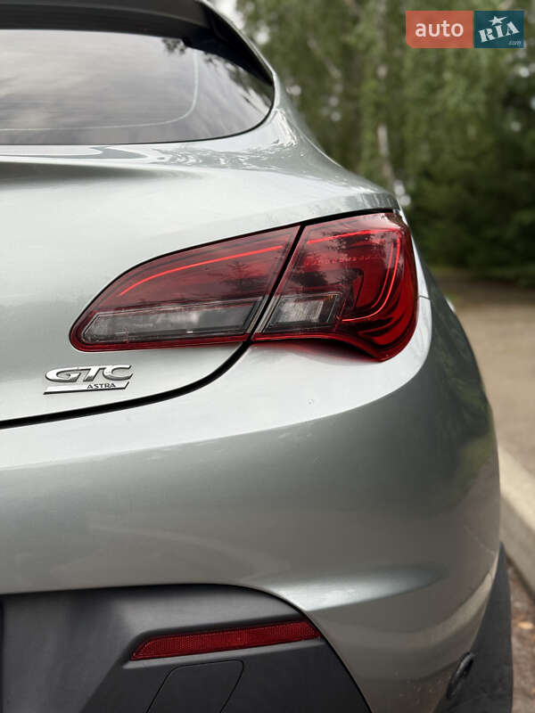 Хетчбек Opel Astra 2013 в Києві