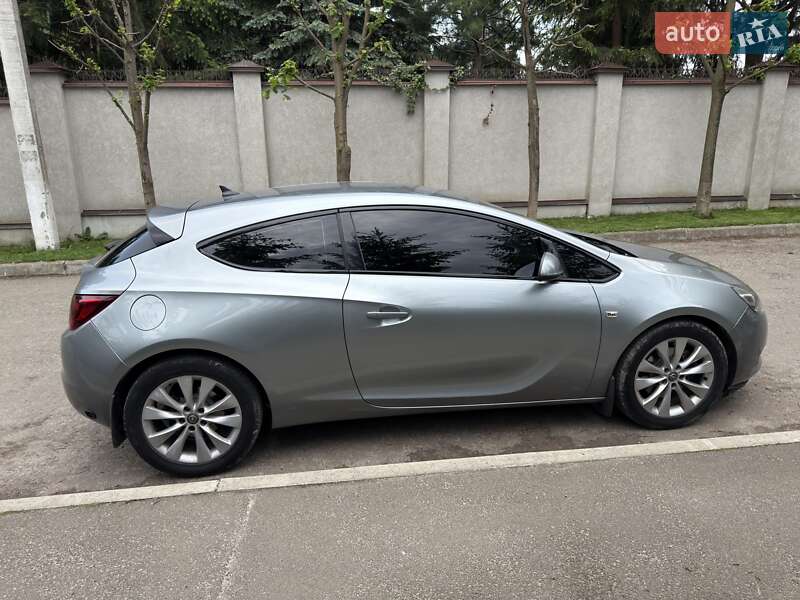 Хетчбек Opel Astra 2013 в Києві