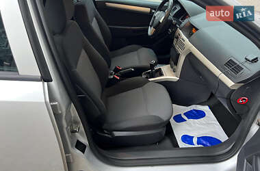Универсал Opel Astra 2009 в 