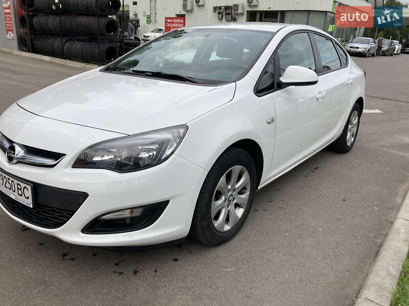 Opel Astra 2020