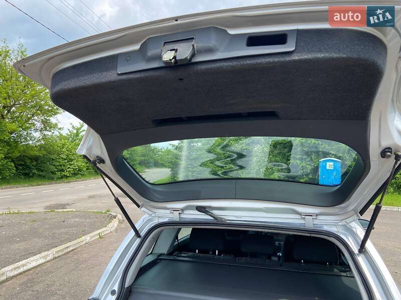 Універсал Opel Astra 2004 в Дрогобичі