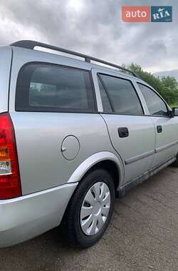 Универсал Opel Astra 2000 в 