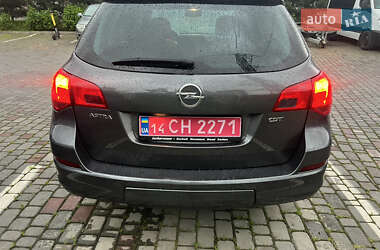 Универсал Opel Astra 2013 в 