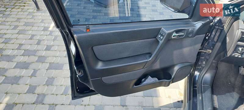 Седан Opel Astra 2003 в Кропивницькому фото 16 Седан Opel Astra 2003 в Кропивницькому