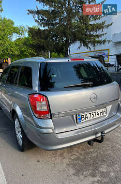 Универсал Opel Astra 2007 в 