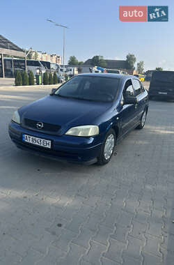 Седан Opel Astra 2005 в Коломиї