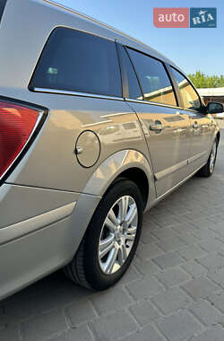 Універсал Opel Astra 2007 в 
