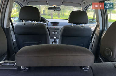 Универсал Opel Astra 2006 в 