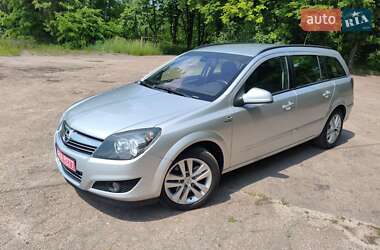 Opel Astra 2010 Opel Astra 2010