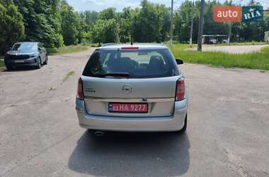 Универсал Opel Astra 2010 в 