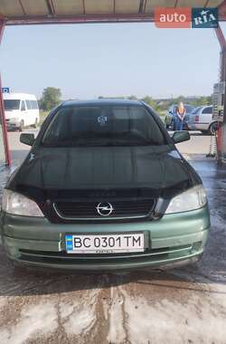 Седан Opel Astra 2006 в Яворове