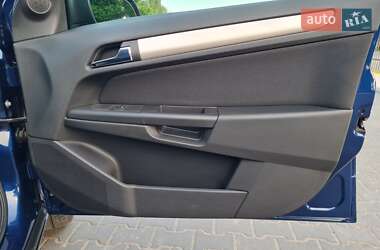 Хэтчбек Opel Astra 2008 в 