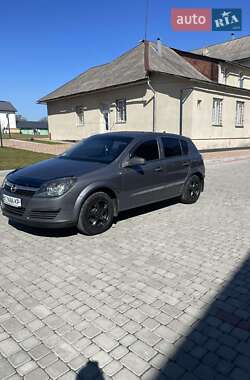 Хэтчбек Opel Astra 2006 в Львове