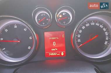 Универсал Opel Astra 2011 в 