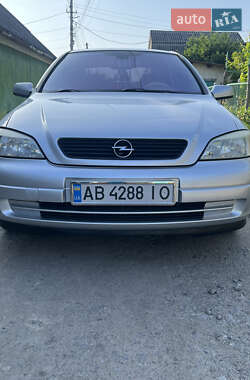 Седан Opel Astra 2002 в 