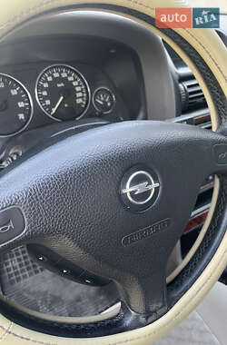 Седан Opel Astra 2002 в 