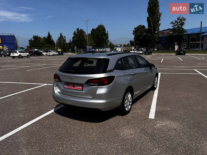 Универсал Opel Astra 2019 в Житомире