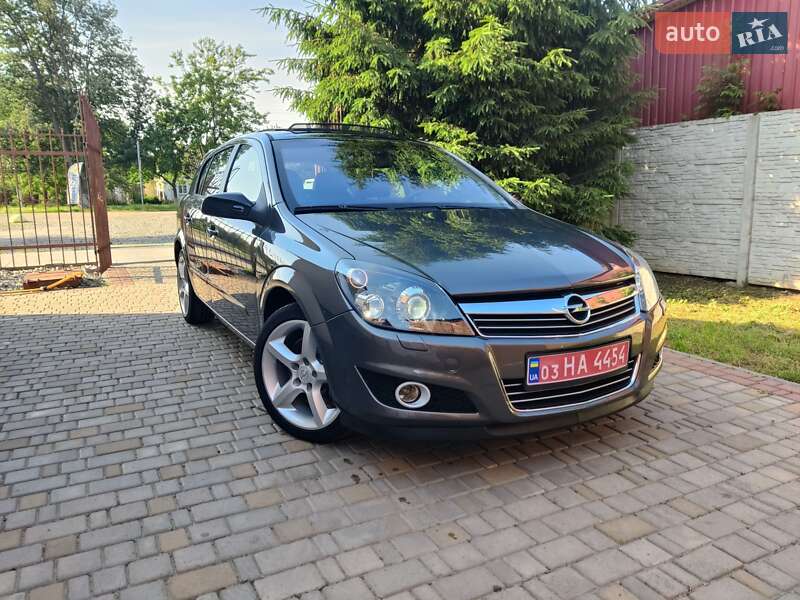Хетчбек Opel Astra 2009 в Полтаві