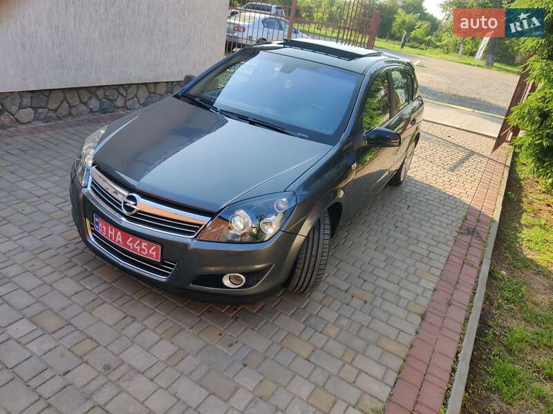 Хетчбек Opel Astra 2009 в Полтаві