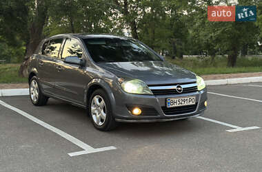 Хэтчбек Opel Astra 2006 в Одессе