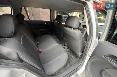Універсал Opel Astra 2009 в 