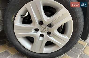 Універсал Opel Astra 2009 в 