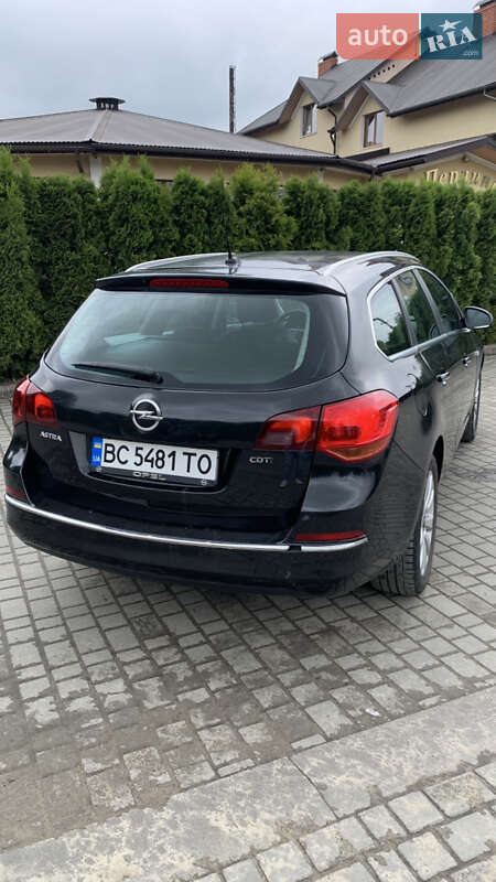 Универсал Opel Astra 2013 в Новояворовске фото 5 Универсал Opel Astra 2013 в Новояворовске