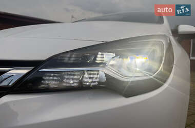 Универсал Opel Astra 2018 в 