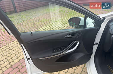 Универсал Opel Astra 2018 в 