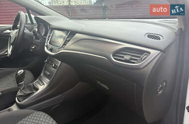 Универсал Opel Astra 2018 в 