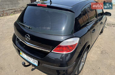 Хэтчбек Opel Astra 2006 в 