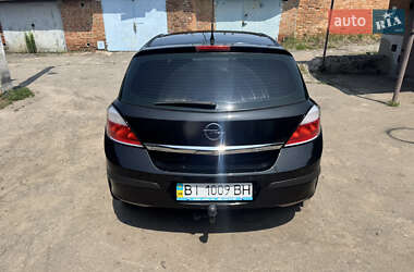 Хэтчбек Opel Astra 2006 в 