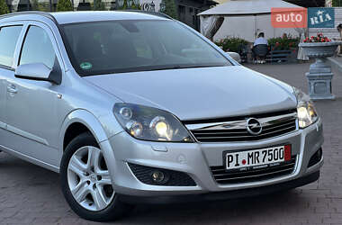Універсал Opel Astra 2009 в 