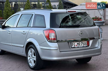 Універсал Opel Astra 2009 в 
